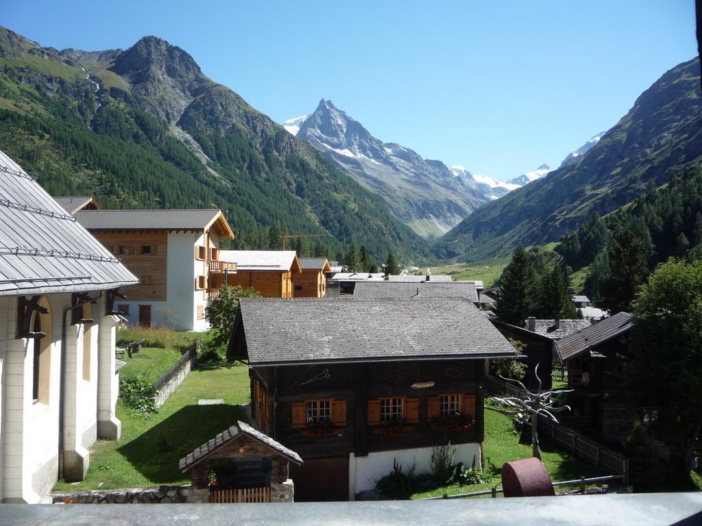 Hotel - Petit-Dejeuner Le Trift زينل المظهر الخارجي الصورة