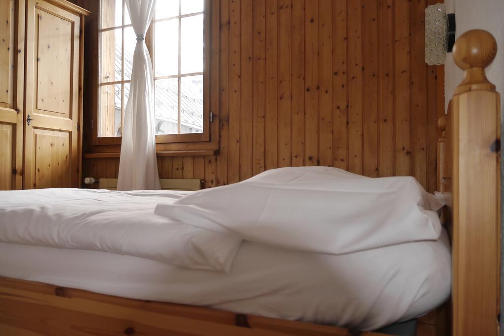 Hotel - Petit-Dejeuner Le Trift زينل الغرفة الصورة