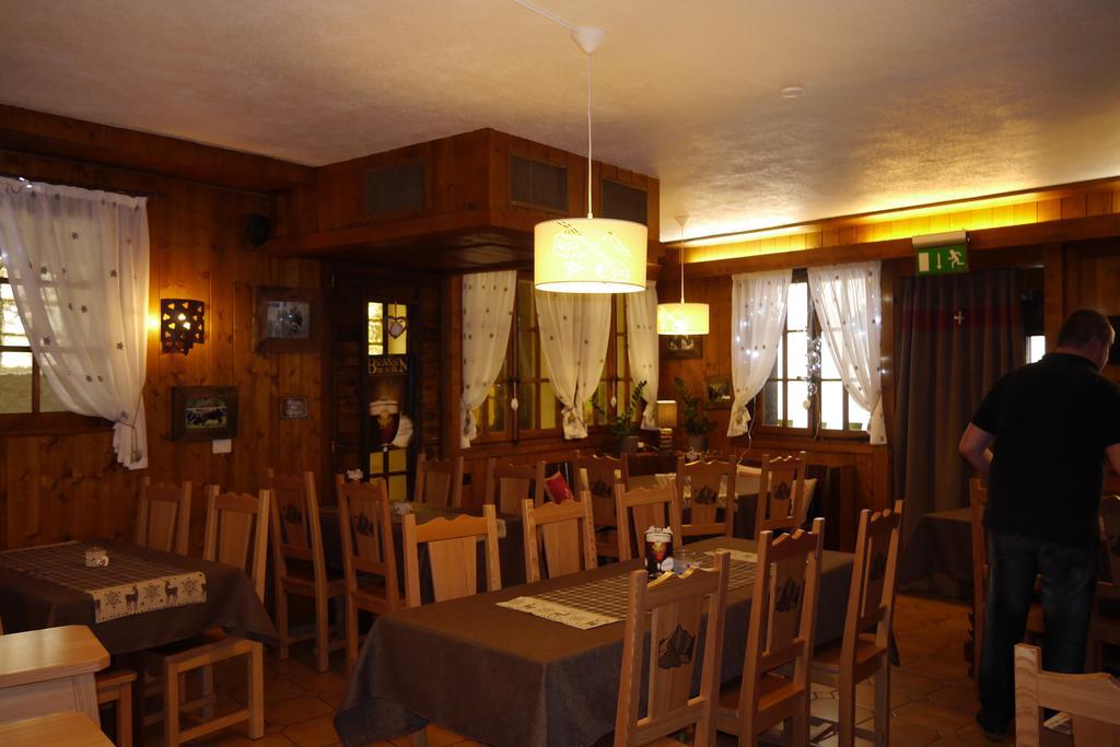 Hotel - Petit-Dejeuner Le Trift زينل المظهر الخارجي الصورة