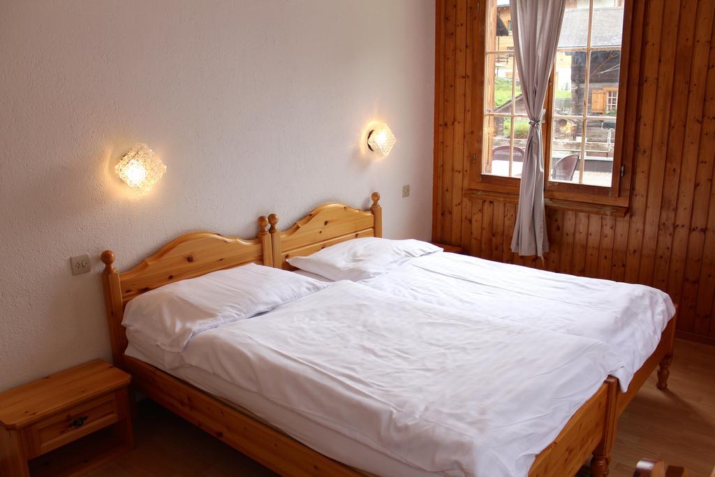 Hotel - Petit-Dejeuner Le Trift زينل المظهر الخارجي الصورة